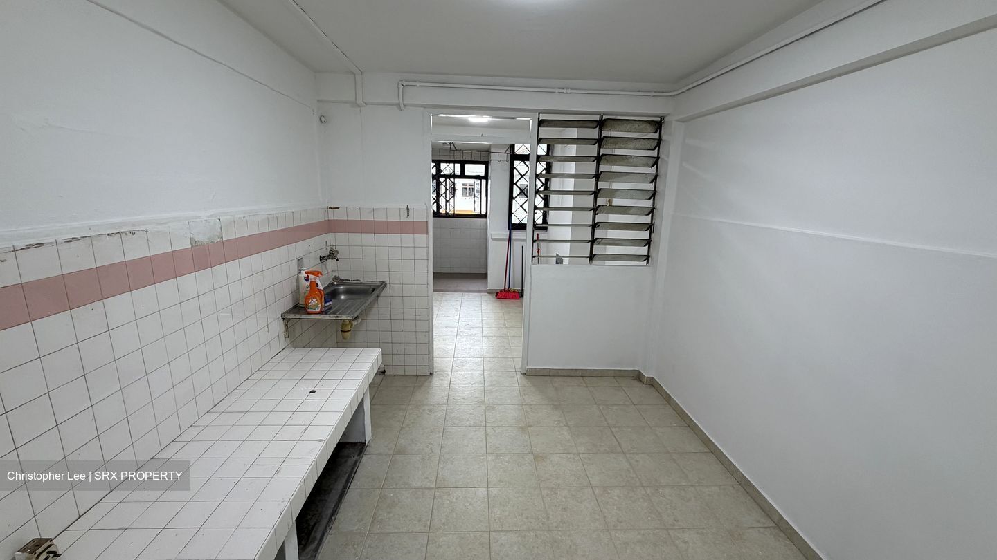 Blk 111 Ho Ching Road (Jurong West), HDB 3 Rooms #531683411